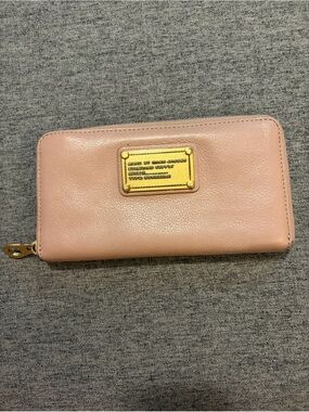 Marc by Marc Jacobs Standard Supply zip-around